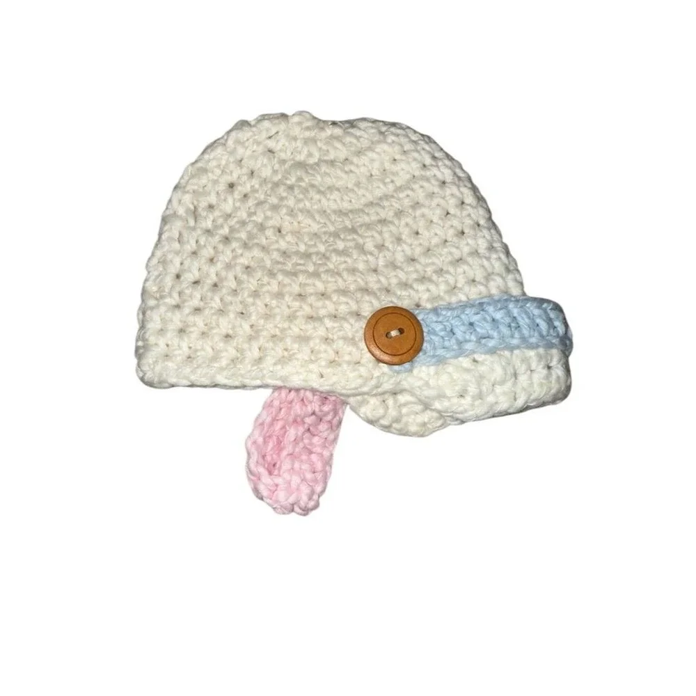 Handmade Unisex Crochet Baby Hat with‎ Button Accents pink or blue can be added
